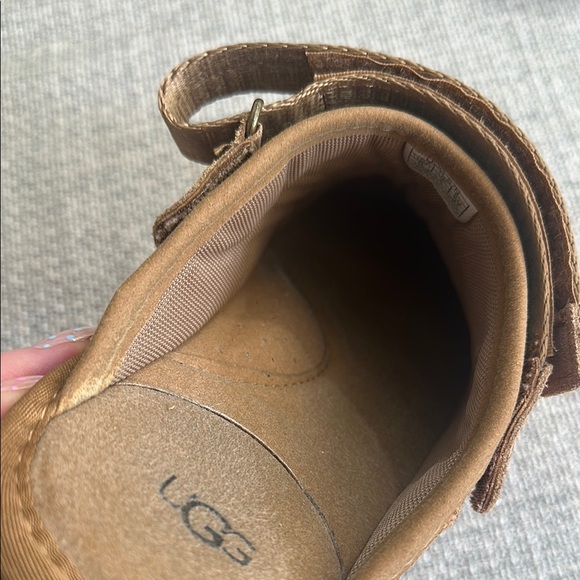 Ugg Goldenstar Clogs - Picture 8 of 8